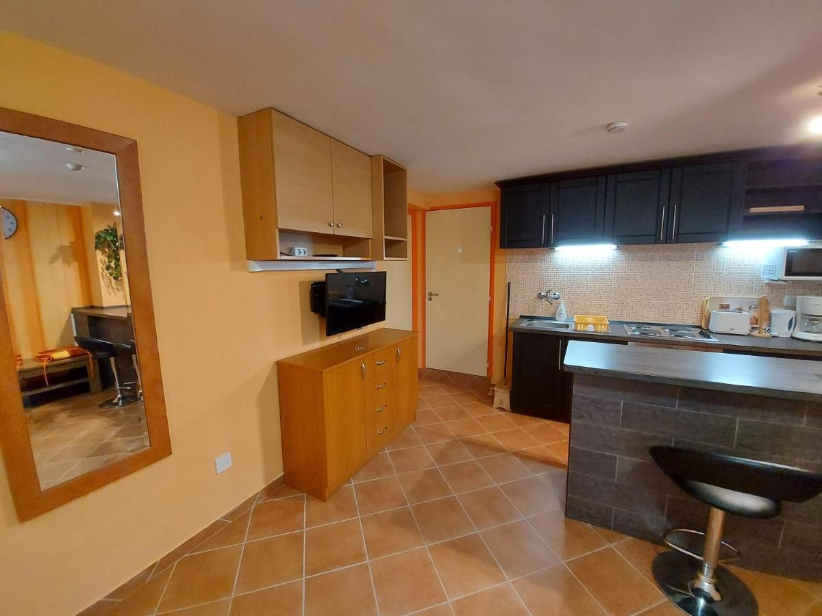 Nora Apartman Balatonlelle Exterior foto